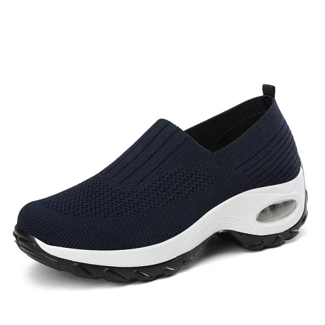 Doriana Women's Black Sneaker