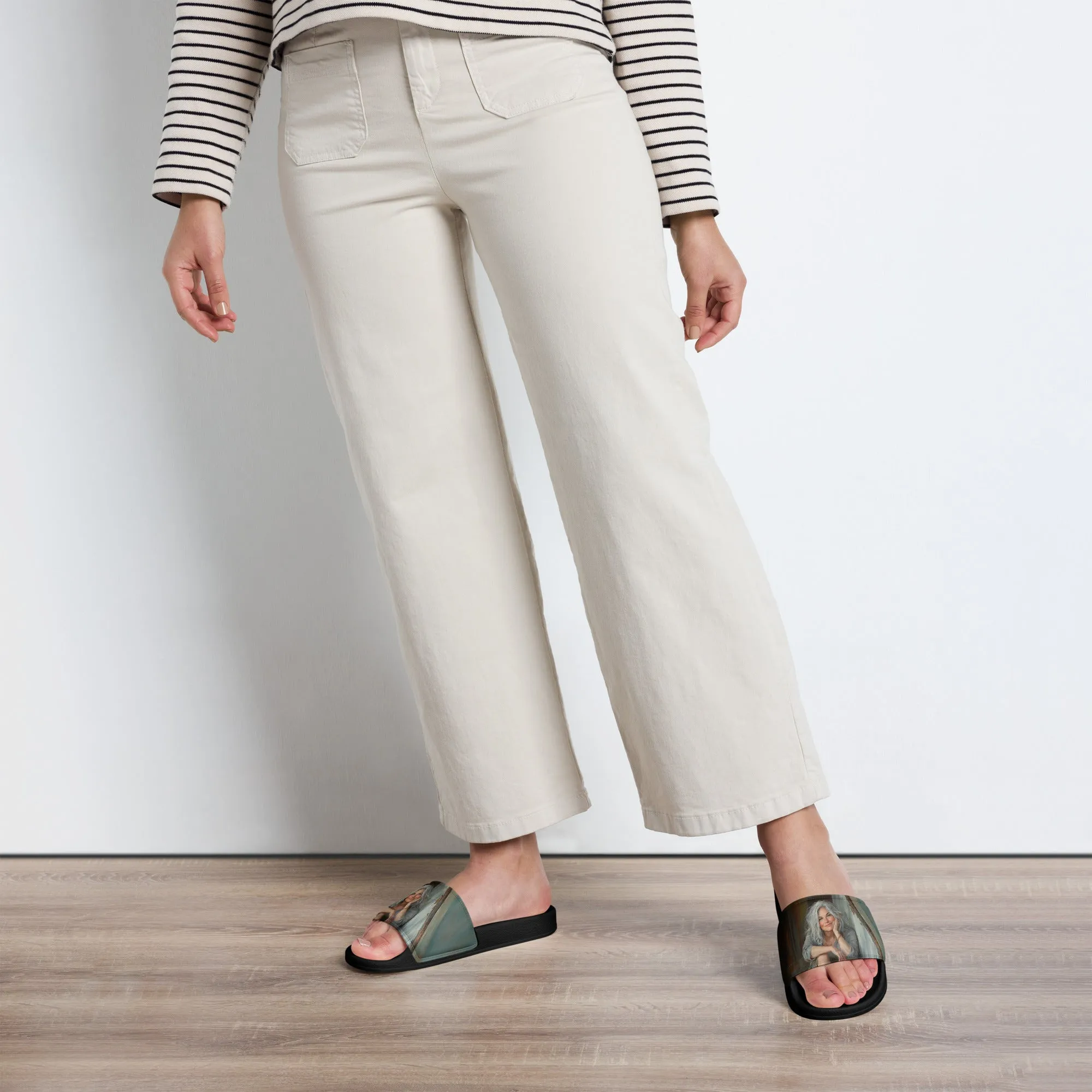 Strength in Simplicity Worn Radiance Women's slides
