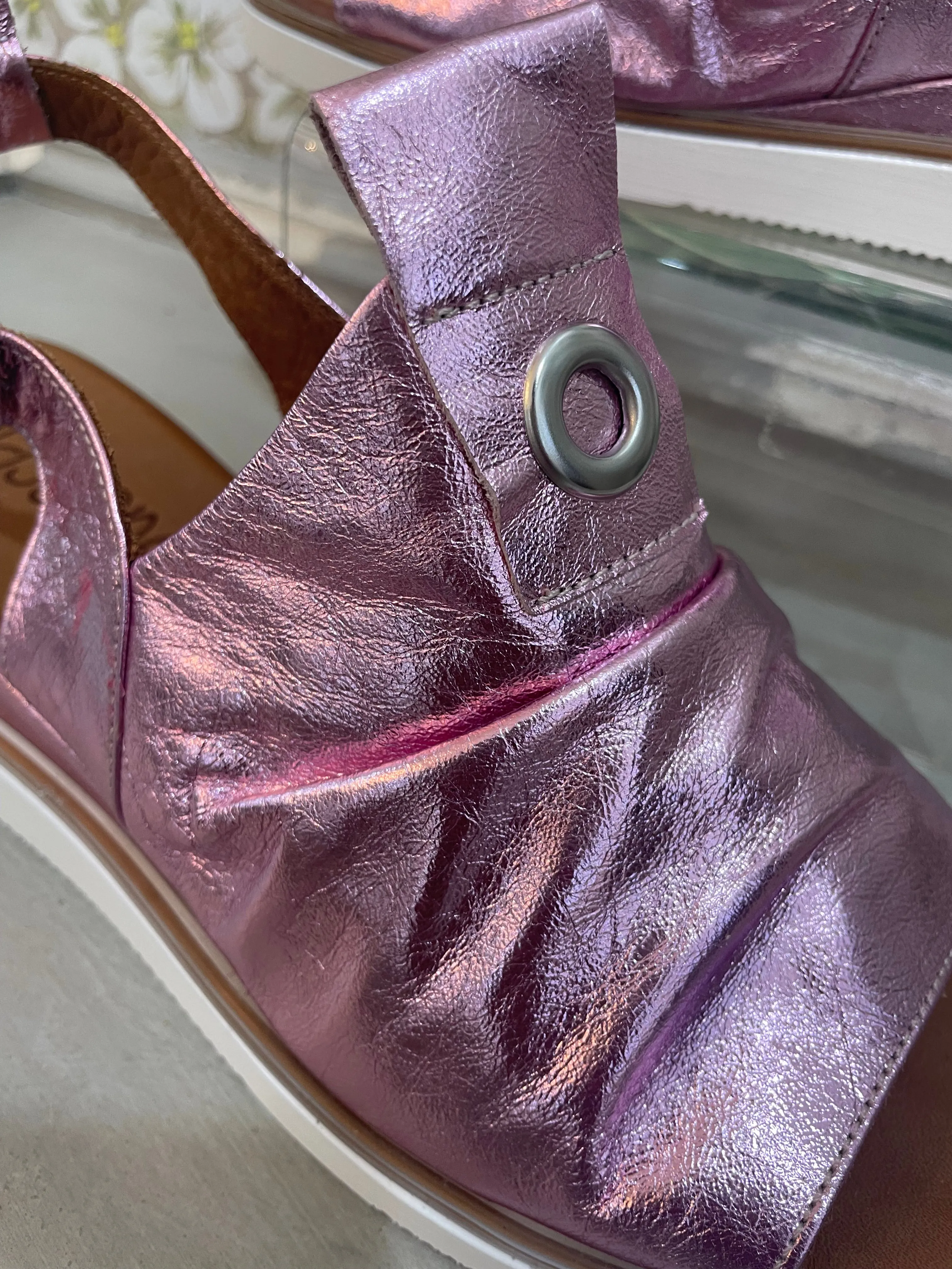 TAgati - Pink Metallic